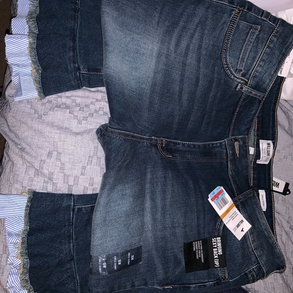 Super cute crops